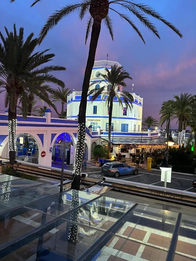 On The Beach - Penthouse On The Mediterranean Estepona Apartamento